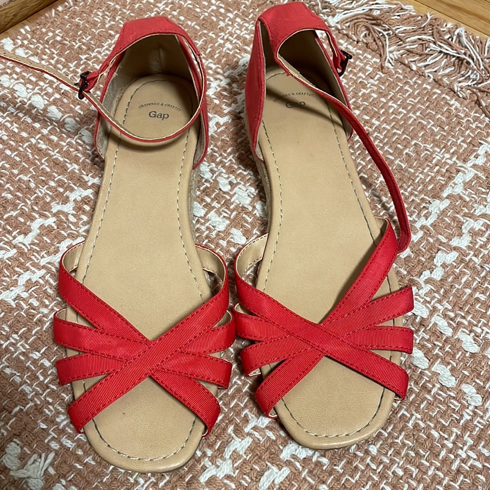Red sandals - Picture 4 of 5